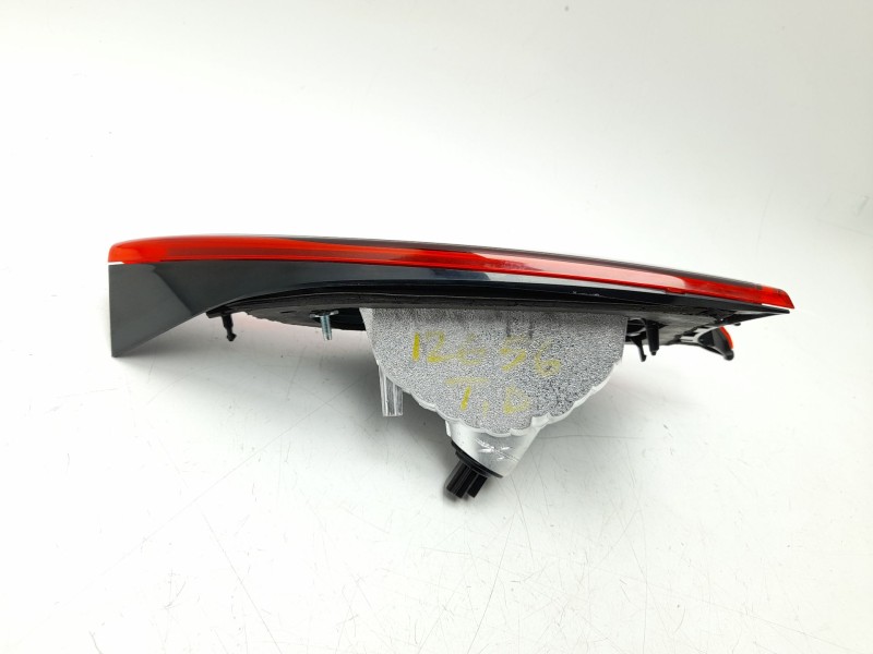 Recambio de piloto trasero derecho interior para mazda 6 station wagon (gj, gl) 2.0 (gjefw) referencia OEM IAM  GHP9513F0B GHP95