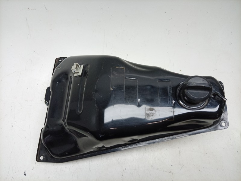 Recambio de deposito combustible para yamaha x-max x-max 300 (sh14) referencia OEM IAM  B74F41100300 