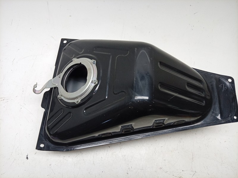 Recambio de deposito combustible para yamaha x-max x-max 300 (sh14) referencia OEM IAM  B74F41100300 