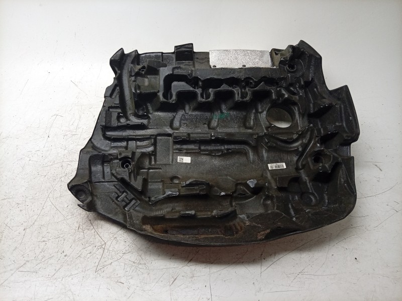 Recambio de tapa motor para volvo v60 ii cross country (227) d4 awd referencia OEM IAM  31686823 