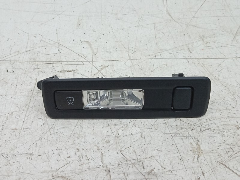 Recambio de luz interior para mercedes-benz cla-klasse (bm 118) cla 180 (118.384) referencia OEM IAM  A0009065006 