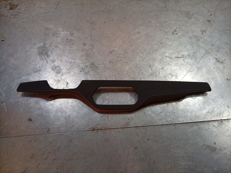 Recambio de moldura para skoda enyaq iv suv (5az) 80x 4x4 referencia OEM IAM  5LB858720B 