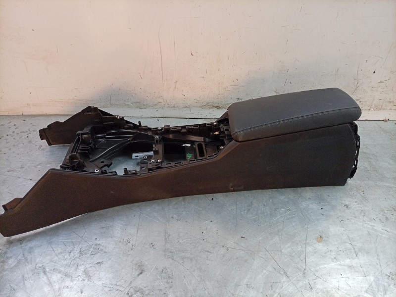 Recambio de moldura para bmw i4 edrive 40 referencia OEM IAM  107393190C 