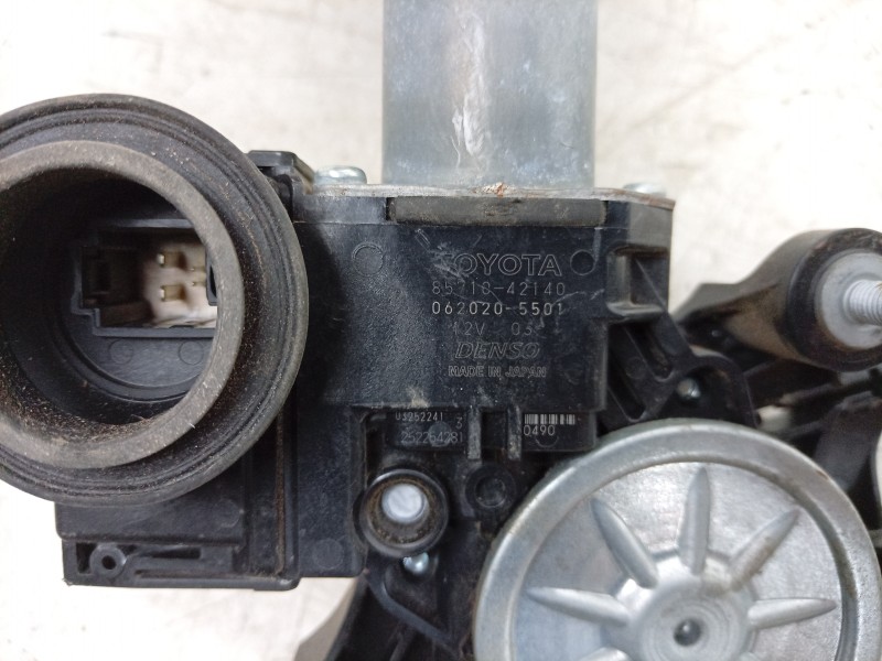 Recambio de elevalunas delantero derecho para toyota rav4 hybrid 4x2 advance referencia OEM IAM   