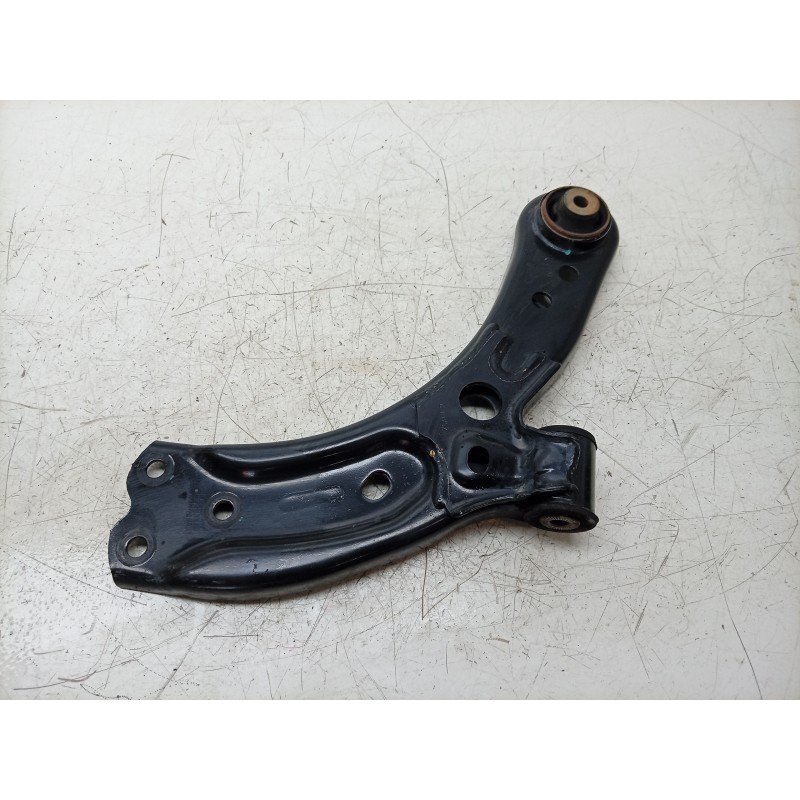 Recambio de brazo suspension inferior delantero derecho para mg zs suv (azs1) 1.5 vti referencia OEM IAM  10803552 