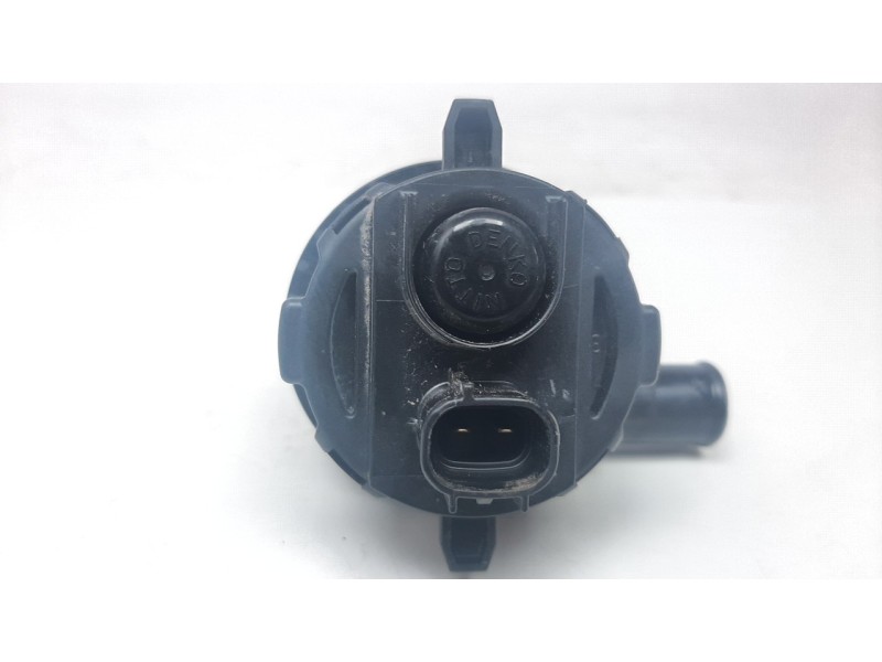 Recambio de bomba agua para lexus nx 2.5 16v cat (híbrido) referencia OEM IAM 0641001301  