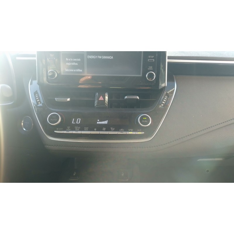 Recambio de mando climatizador para toyota corolla sedán (_e21_) 1.8 vvti hybrid (zwe211, mzea12) referencia OEM IAM   