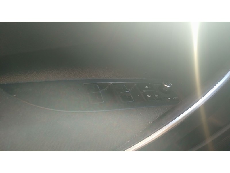 Recambio de mando elevalunas delantero izquierdo para toyota corolla sedán (_e21_) 1.8 vvti hybrid (zwe211, mzea12) referencia O
