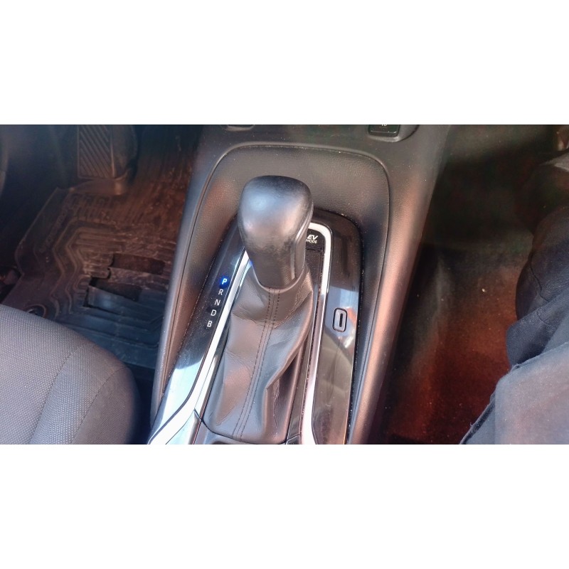 Recambio de palanca cambio para toyota corolla sedán (_e21_) 1.8 vvti hybrid (zwe211, mzea12) referencia OEM IAM   