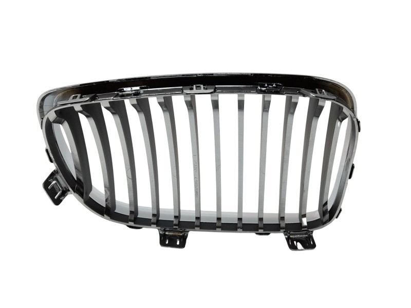 Recambio de rejilla delantera para bmw serie 1 berlina (e81/e87) referencia OEM IAM  51137166439 107061320/2181505/BM1212024