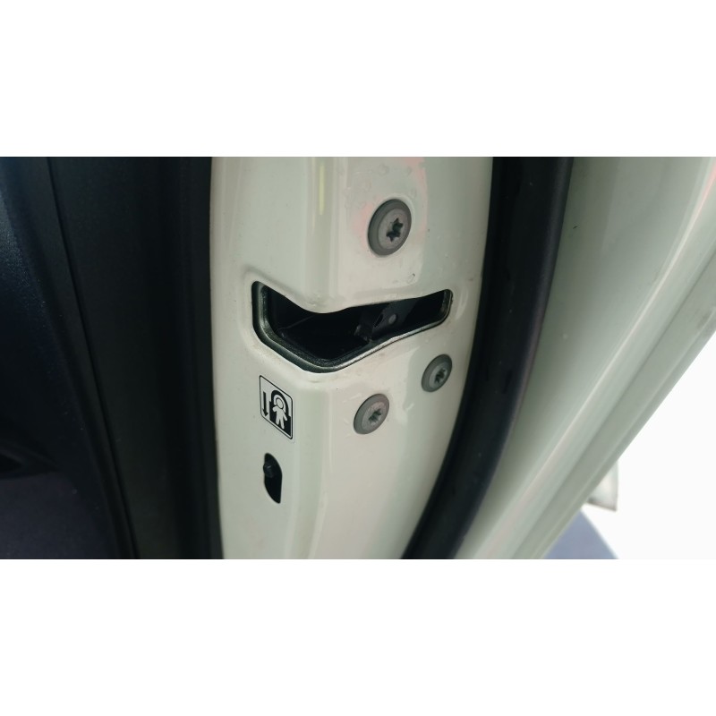 Recambio de cerradura puerta trasera derecha para toyota corolla sedán (_e21_) 1.8 vvti hybrid (zwe211, mzea12) referencia OEM I