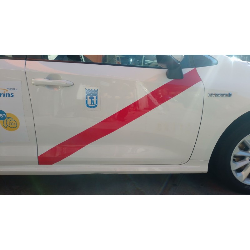Recambio de puerta delantera derecha para toyota corolla sedán (_e21_) 1.8 vvti hybrid (zwe211, mzea12) referencia OEM IAM   