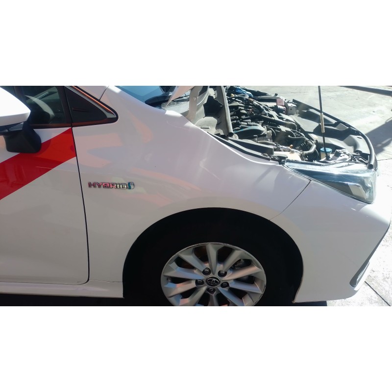 Recambio de aleta delantera derecha para toyota corolla sedán (_e21_) 1.8 vvti hybrid (zwe211, mzea12) referencia OEM IAM   