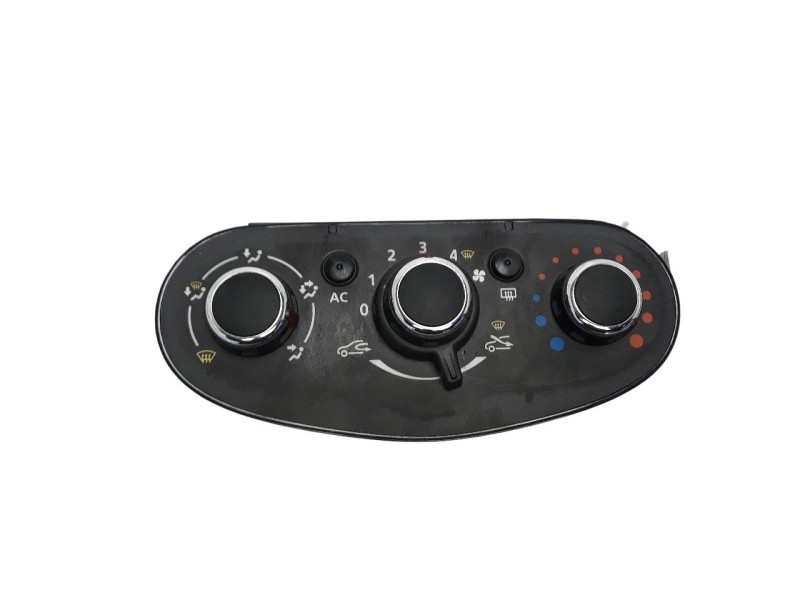 Recambio de mando calefaccion / aire acondicionado para dacia duster laureate 4x2 referencia OEM IAM 275016978R  