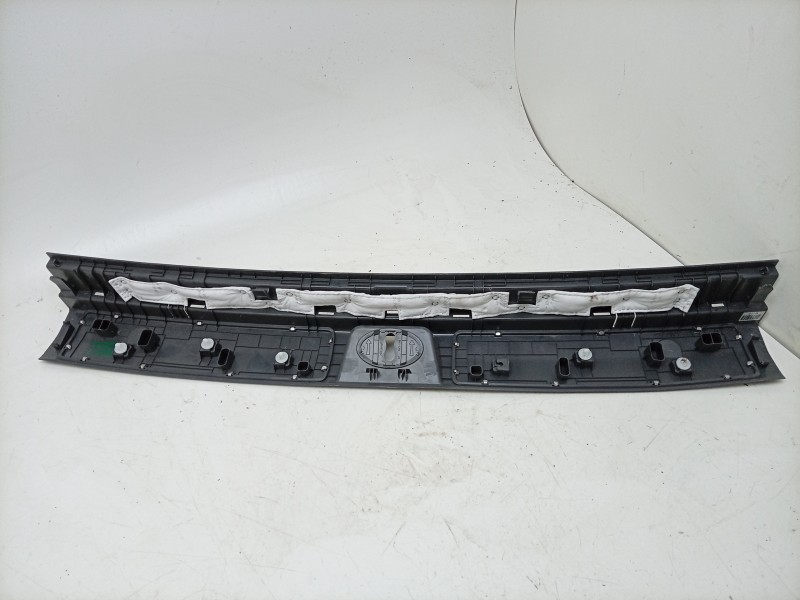 Recambio de moldura para kia ev9 100 gt-line awd referencia OEM IAM  85771-DO100 
