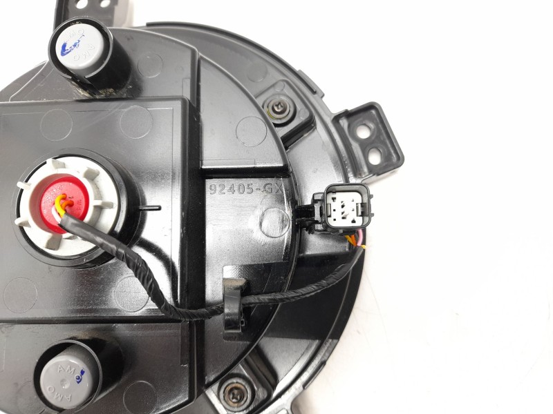 Recambio de piloto trasero izquierdo paragolpes para hyundai inster ax referencia OEM IAM  92405GX000 