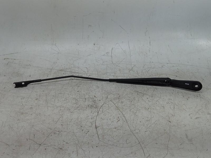 Recambio de brazo limpia delantero derecho para bmw x1 (u11) xdrive 20 d mild-hybrid referencia OEM IAM  9478856 