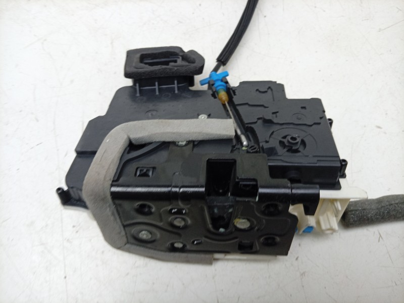 Recambio de cerradura puerta delantera izquierda para porsche taycan (y1a) 4s referencia OEM IAM  4N1837015 