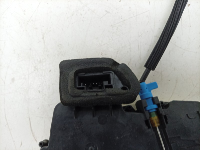 Recambio de cerradura puerta delantera izquierda para porsche taycan (y1a) 4s referencia OEM IAM  4N1837015 