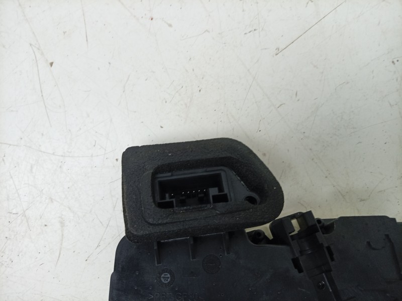 Recambio de cerradura puerta trasera izquierda para porsche taycan (y1a) 4s referencia OEM IAM  4N0839015B 