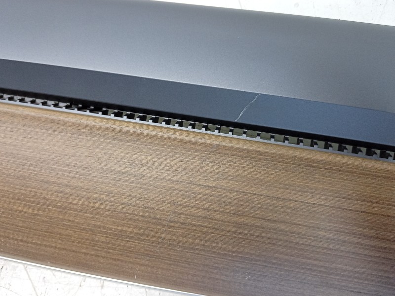 Recambio de moldura para tesla model 3 ev referencia OEM IAM  1619569 