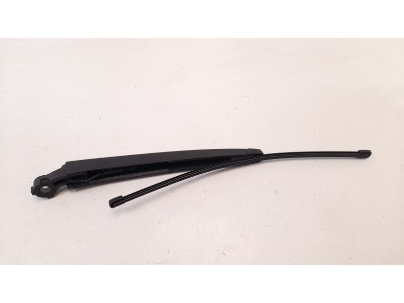 Recambio de brazo limpia trasero para skoda fabia 1.2 tsi referencia OEM IAM 5G9955707  