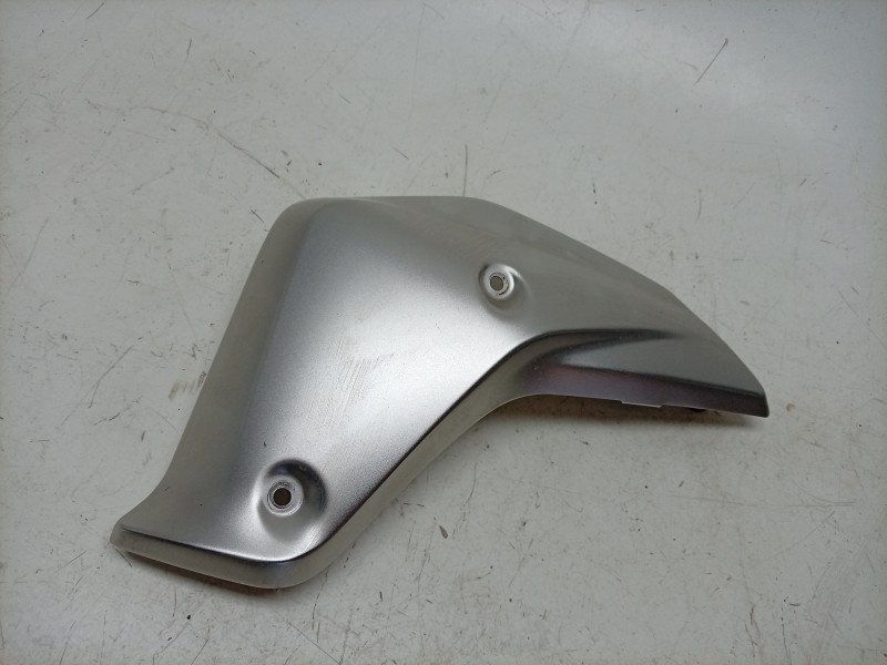 Recambio de moldura para bmw r 1250 r 1250 r (1r13) referencia OEM IAM  46638382815 