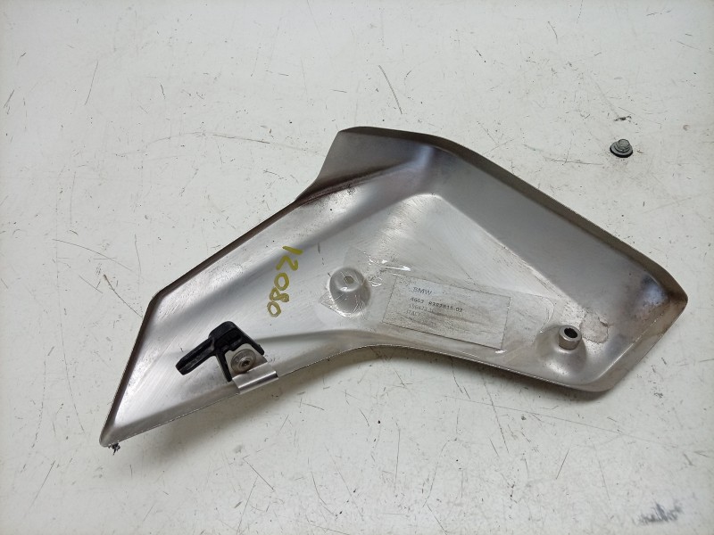 Recambio de moldura para bmw r 1250 r 1250 r (1r13) referencia OEM IAM  46638382815 