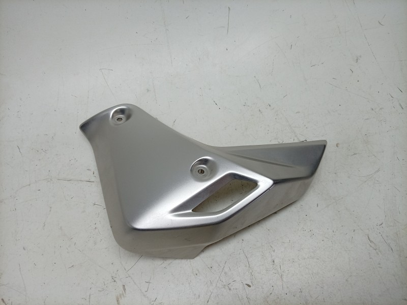 Recambio de moldura para bmw r 1250 r 1250 r (1r13) referencia OEM IAM  46638382816 