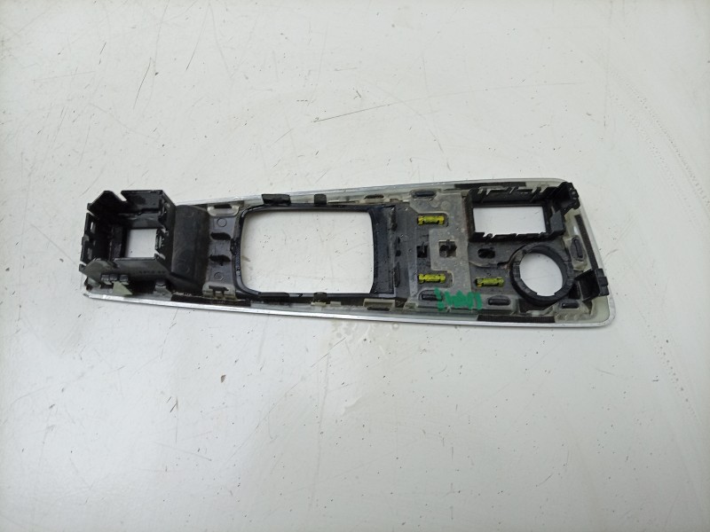 Recambio de moldura para peugeot 508 allure pack referencia OEM IAM  9819298877 