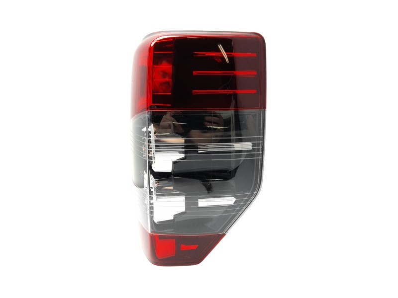 Recambio de piloto trasero derecho para mitsubishi l 200 (kl0/kj0) referencia OEM IAM  8330B210 108704652/16205422/3261008