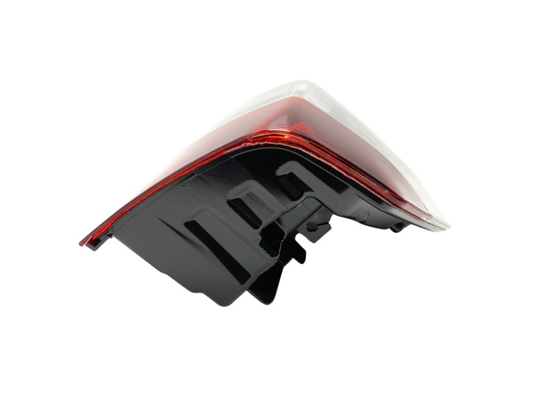 Recambio de piloto trasero derecho para mitsubishi l 200 (kl0/kj0) referencia OEM IAM  8330B210 108704652/16205422/3261008