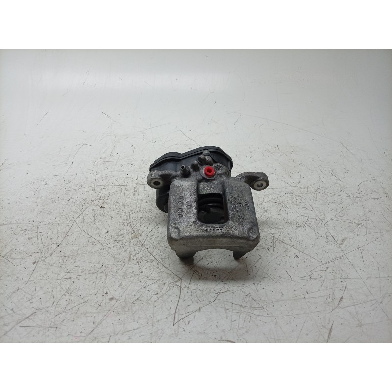 Recambio de pinza de freno trasera derecha para audi q3 (8ub, 8ug) 1.4 tsi referencia OEM IAM  32355461 
