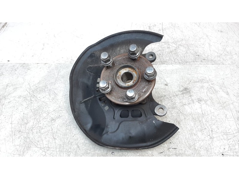 Recambio de mangueta delantera derecha para toyota rav4 referencia OEM IAM 4355042020  