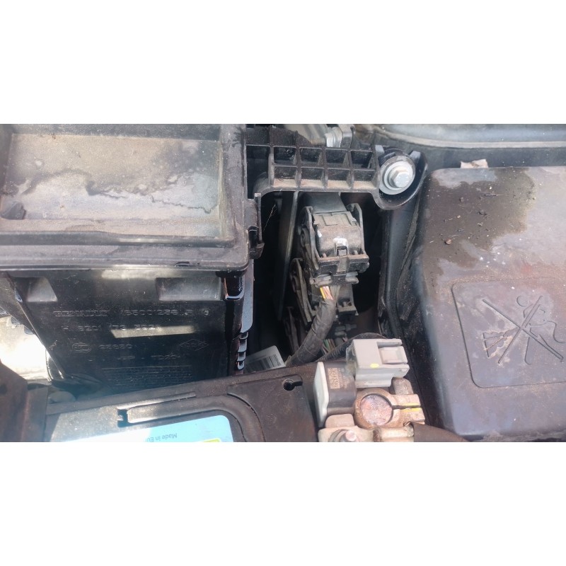 Recambio de centralita motor uce para renault captur i (j5_, h5_) 0.9 tce 90 referencia OEM IAM   