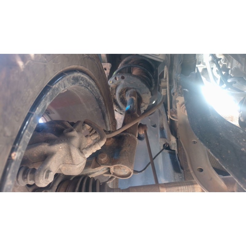 Recambio de amortiguador delantero derecho para renault captur i (j5_, h5_) 0.9 tce 90 referencia OEM IAM   