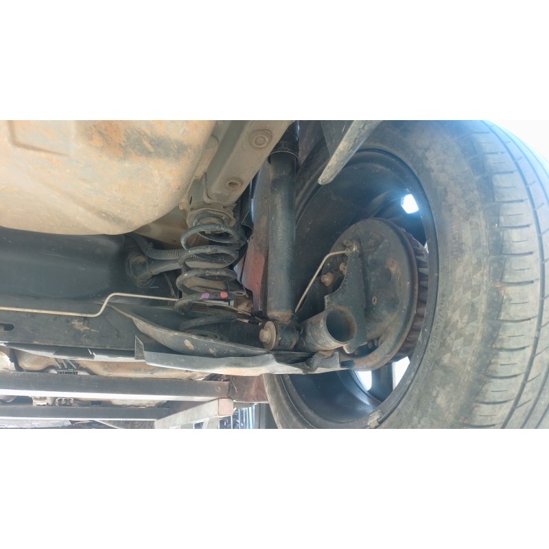 Recambio de amortiguador trasero derecho para renault captur i (j5_, h5_) 0.9 tce 90 referencia OEM IAM   