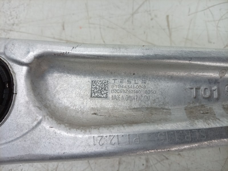 Recambio de brazo suspension inferior delantero derecho para tesla model 3 ev referencia OEM IAM  134434100B 