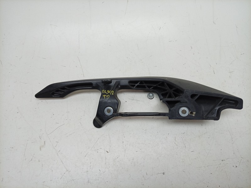 Recambio de agarradera trasera para honda nc nc 750 x (rh09) referencia OEM IAM  77330MJJD10 