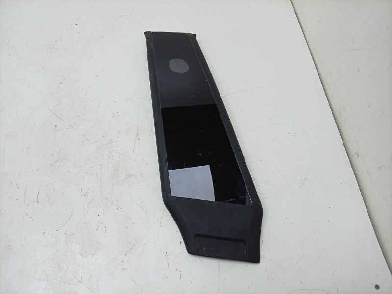 Recambio de moldura para tesla model 3 ev referencia OEM IAM  173428200 