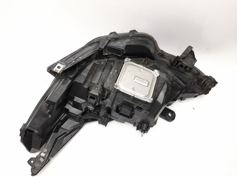 Recambio de faro derecho para renault clio v (b7_) 1.0 lpg (b7mt) referencia OEM IAM  260108676R 