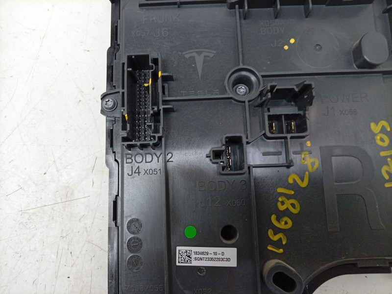 Recambio de modulo electronico para tesla model 3 ev referencia OEM IAM  183462910D 