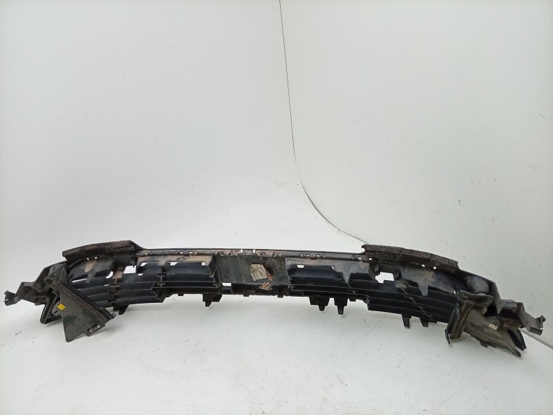 Recambio de rejilla paragolpes central para renault clio v (b7_) 1.0 lpg (b7mt) referencia OEM IAM  622546955R 