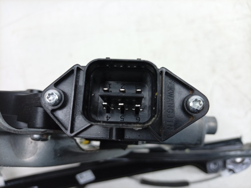 Recambio de elevalunas delantero derecho para kg mobility rexton referencia OEM IAM  82402Y4021 