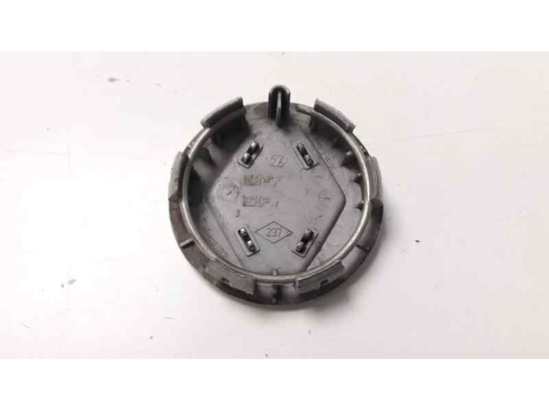 Recambio de tapacubos para renault clio iv referencia OEM IAM 8200426594  
