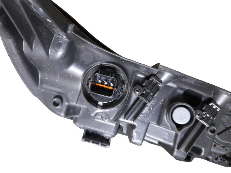 Recambio de faro delantero para hyundai inster ax referencia OEM IAM  92209GX000 