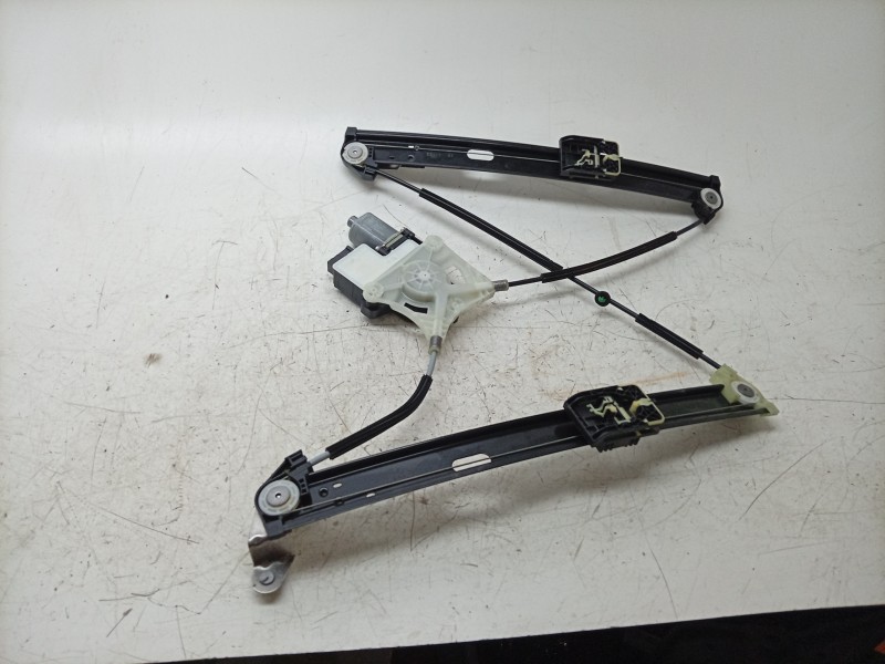 Recambio de elevalunas delantero derecho para volkswagen polo vi (aw1, bz1, ae1) 1.0 tsi referencia OEM IAM  2G4837462C 