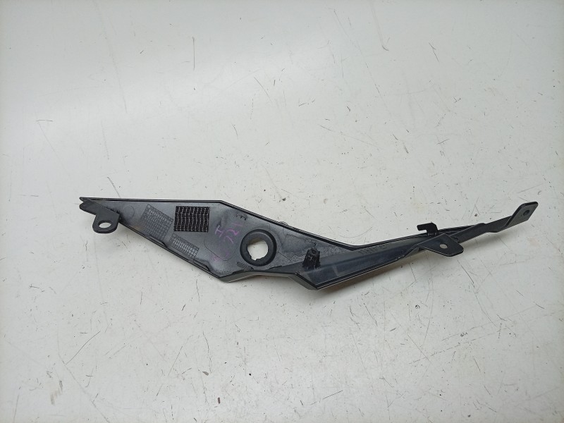 Recambio de moldura para suzuki gsx-s gsx-s 950 (wek2) referencia OEM IAM  4723148K0 