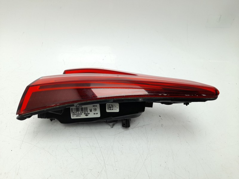 Recambio de piloto trasero derecho interior para renault clio v (b7_) 1.0 lpg (b7mt) referencia OEM IAM  265504450R 