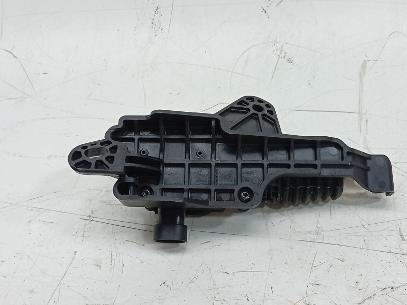 Recambio de cerradura capo para tesla model 3 ev referencia OEM IAM  164307100A 